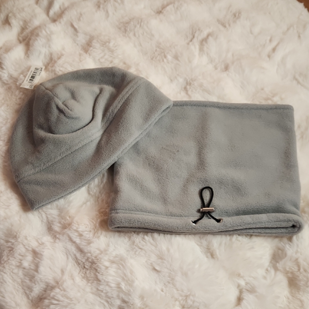 Amazon Essential Fleece Gray Hat and Gaiter Scarf Set One Size Great Gift Idea🎁